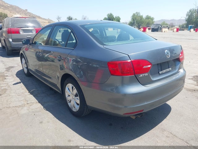 Volkswagen Jetta 2.0l S