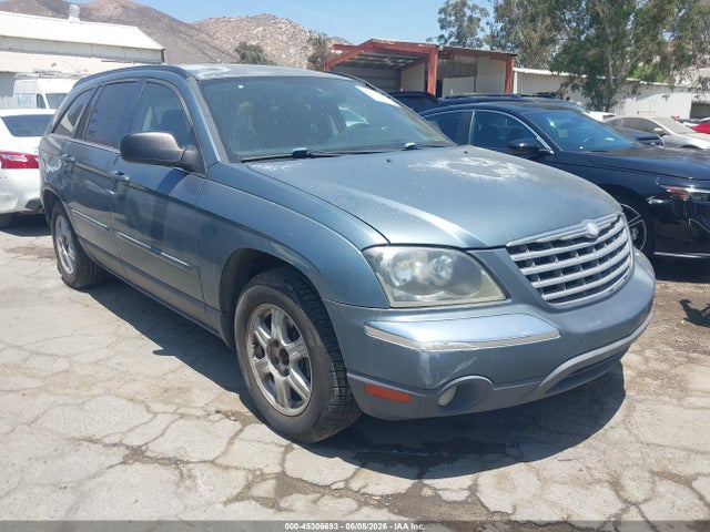 Salvage Chrysler Pacifica Image