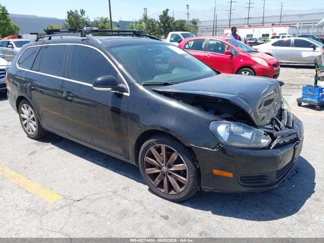 Salvage Volkswagen Jetta Image