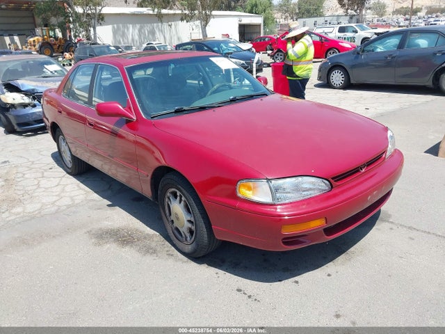 Salvage Toyota Camry Image