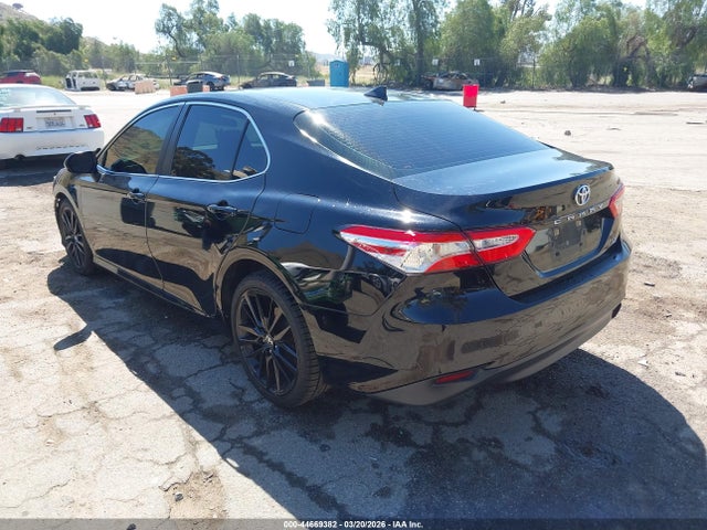 Toyota Camry Le