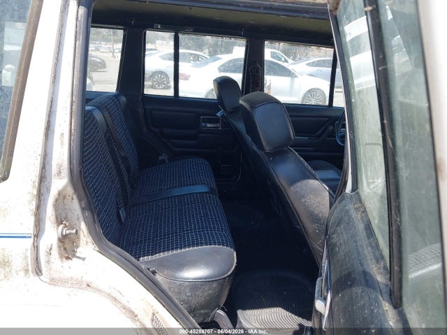 Jeep Cherokee Pioneer