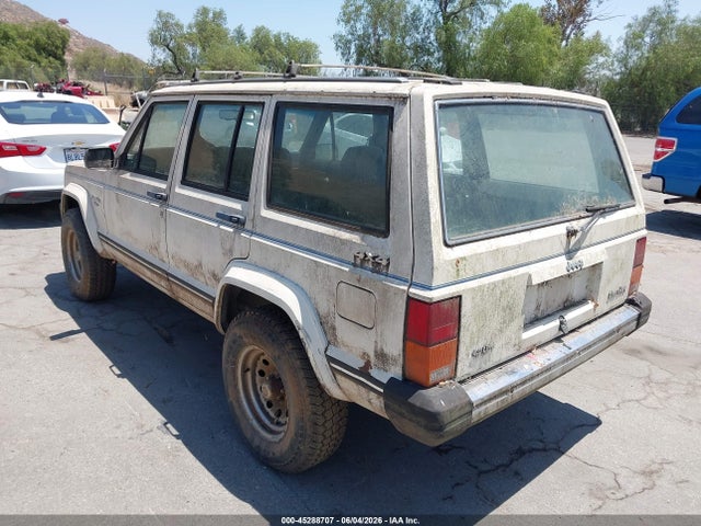 Jeep Cherokee Pioneer