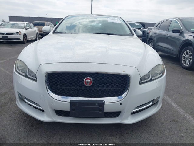 Jaguar XJ R-sport