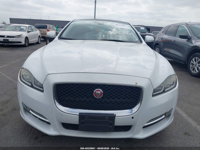 Jaguar XJ R-sport