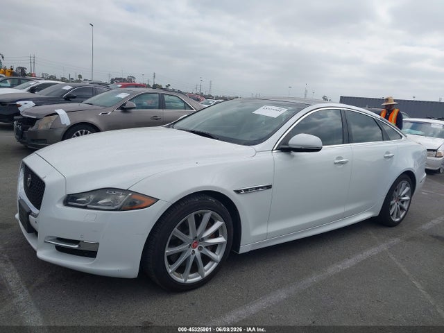 Jaguar XJ R-sport