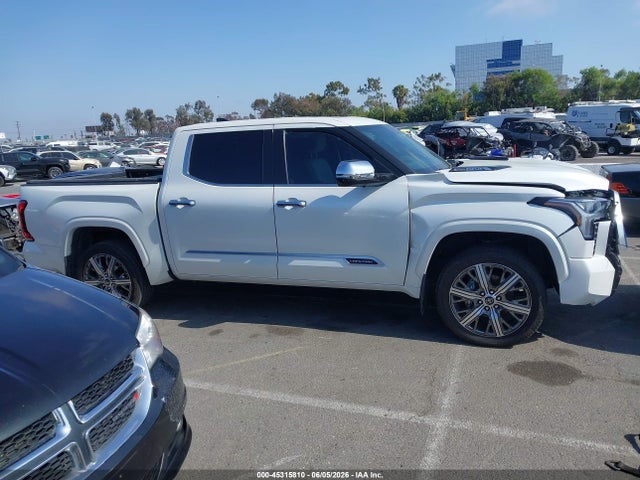 Toyota Tundra Capstone