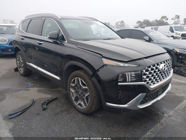 Salvage Hyundai SANTA FE Image