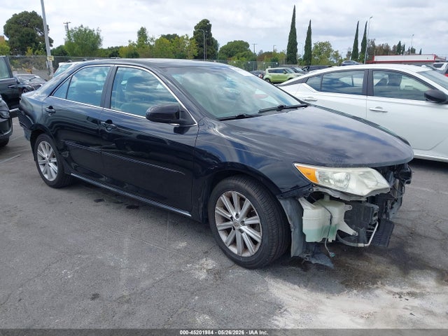 Salvage Toyota Camry Image