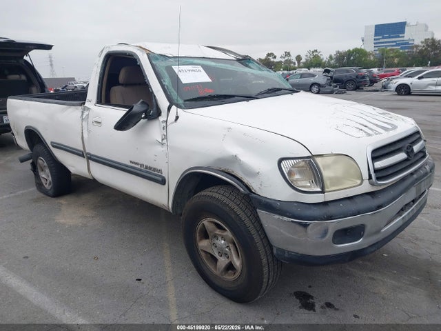 Salvage Toyota Tundra Image