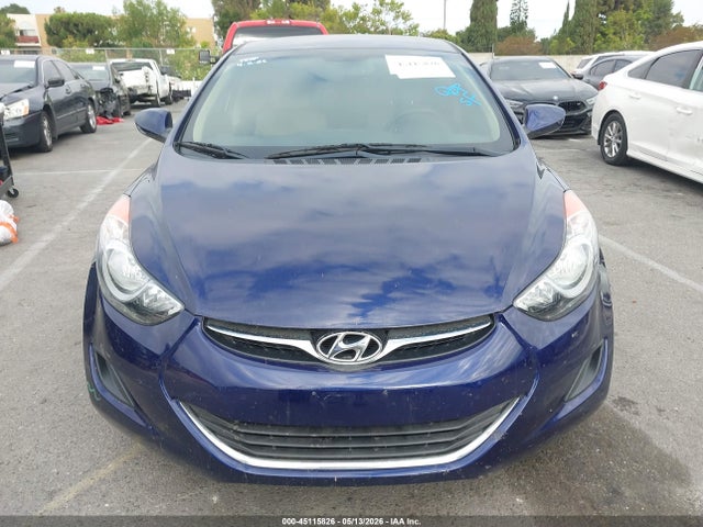 Hyundai ELANTRA
