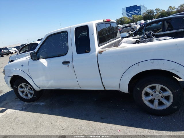Nissan Frontier Xe