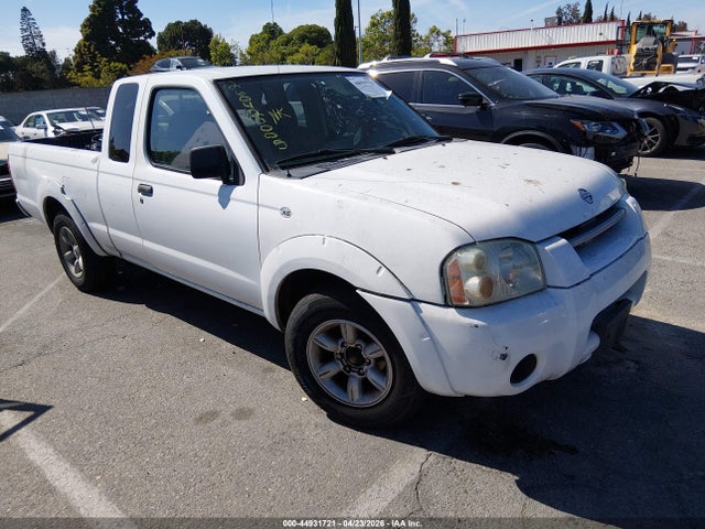 Salvage Nissan Frontier Image