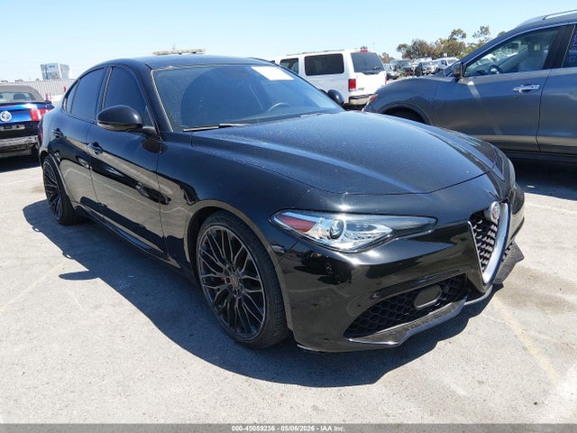 Salvage Alfa Romeo Giulia Image