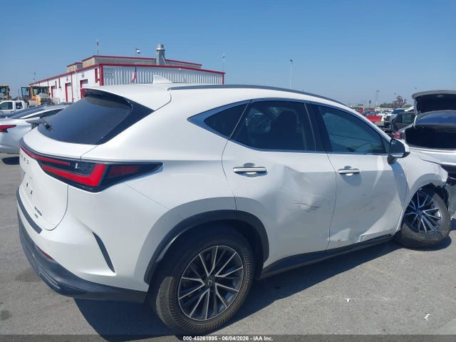 Lexus NX Premium
