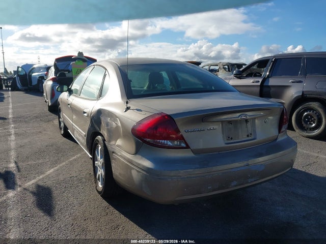 Ford Taurus Sel