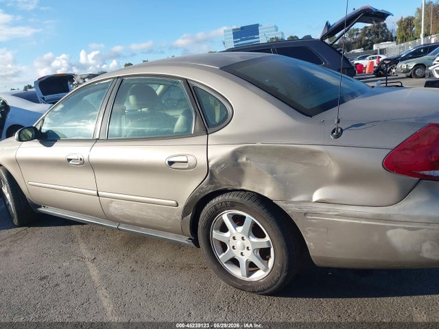 Ford Taurus Sel