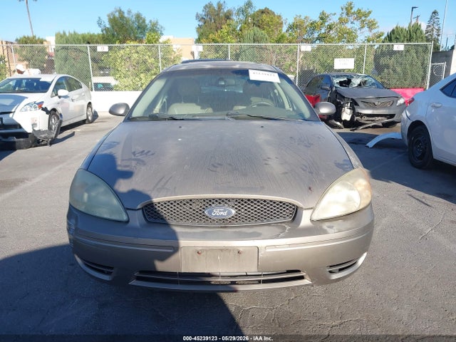 Ford Taurus Sel