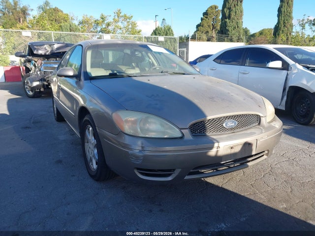 Salvage Ford Taurus Image
