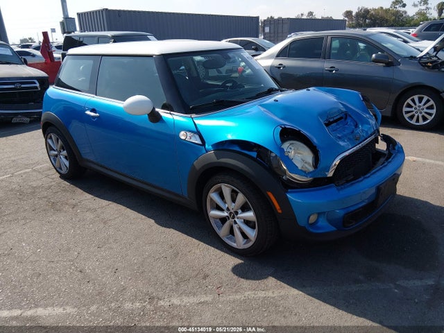 Salvage MINI Cooper S Image