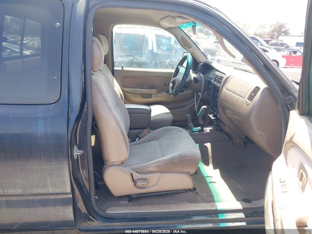 Toyota Tacoma Base V6