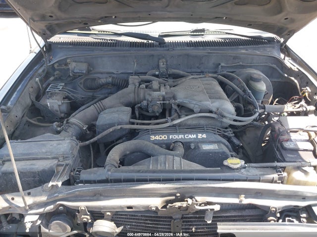Toyota Tacoma Base V6