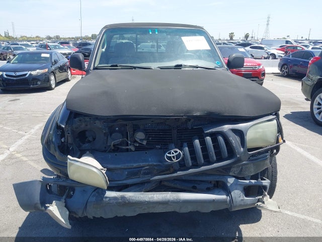 Toyota Tacoma Base V6