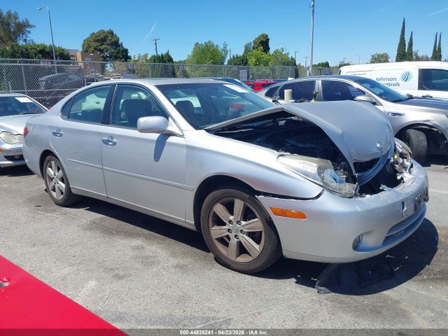 Salvage Lexus Es Image