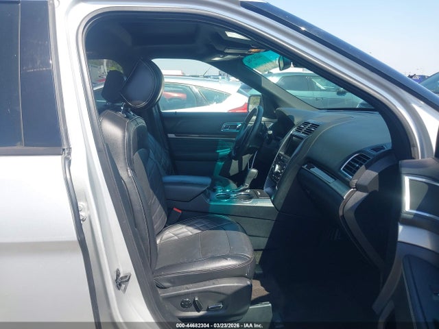 Ford Explorer Platinum