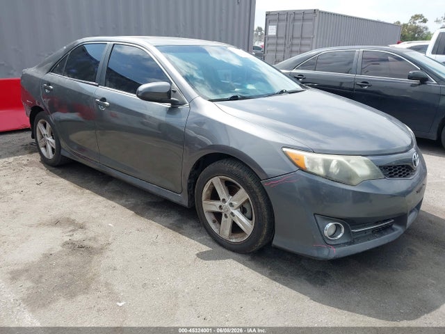 Salvage Toyota Camry Image
