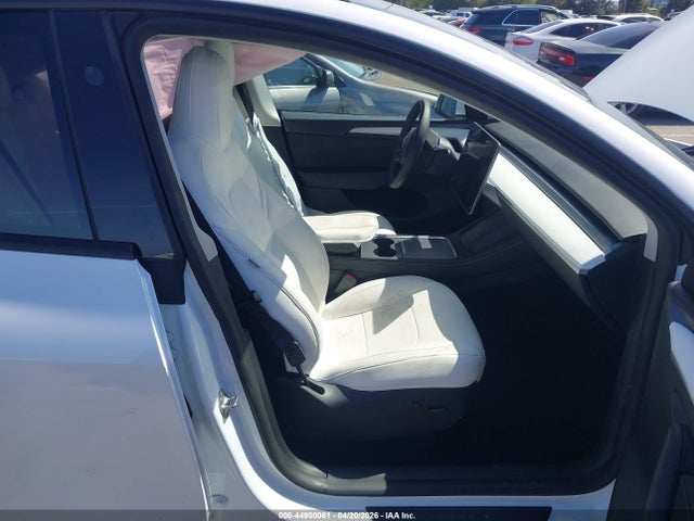 Tesla Model Y Long Range Dual Motor Rear-wheel Drive