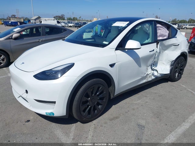 Tesla Model Y Long Range Dual Motor Rear-wheel Drive