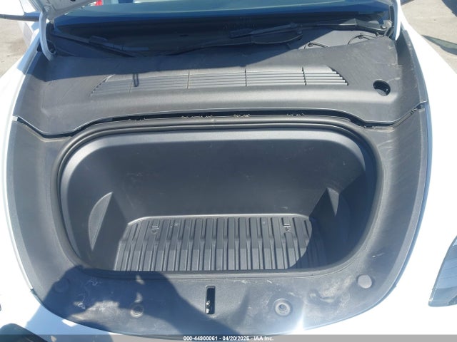 Tesla Model Y Long Range Dual Motor Rear-wheel Drive