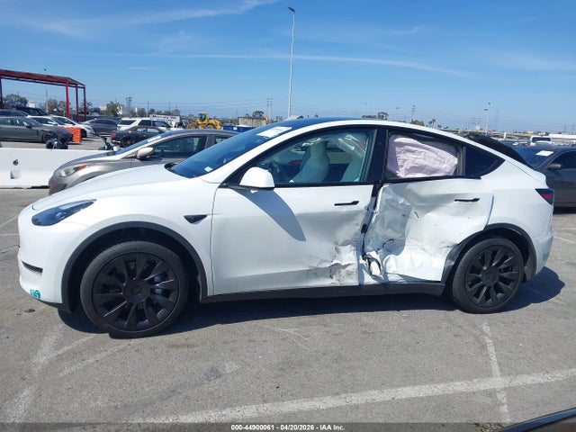 Tesla Model Y Long Range Dual Motor Rear-wheel Drive