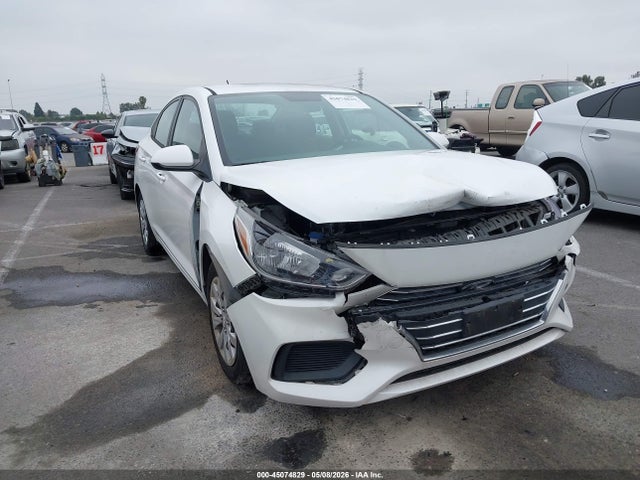 Salvage Hyundai ACCENT Image