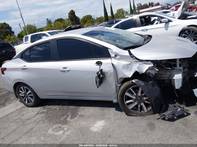 Nissan Versa 1.6 Sv