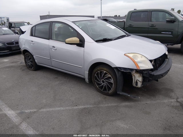 Salvage Nissan Sentra Image