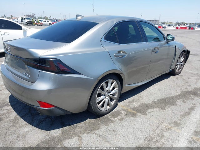 Lexus Is