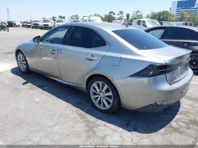 Lexus Is