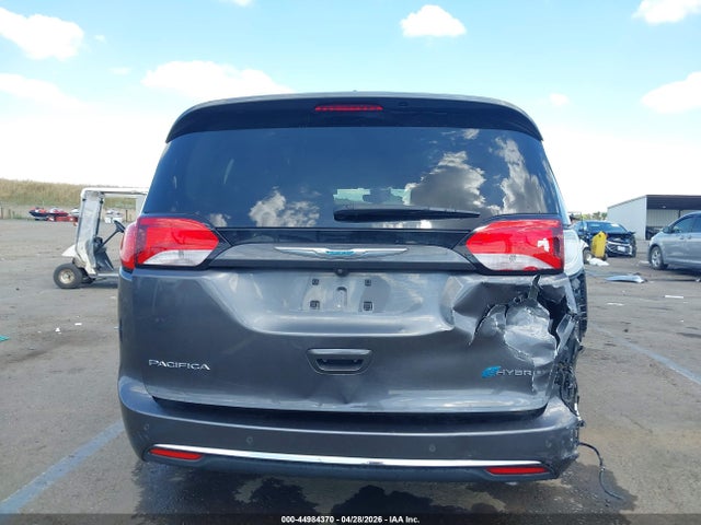Chrysler Pacifica Limited