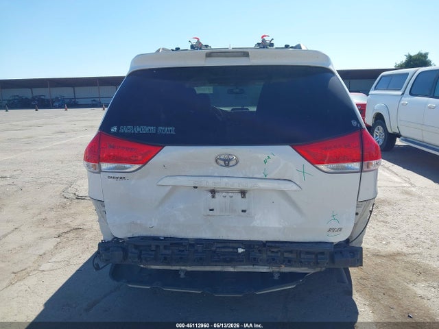 Toyota Sienna Xle V6 8 Passenger
