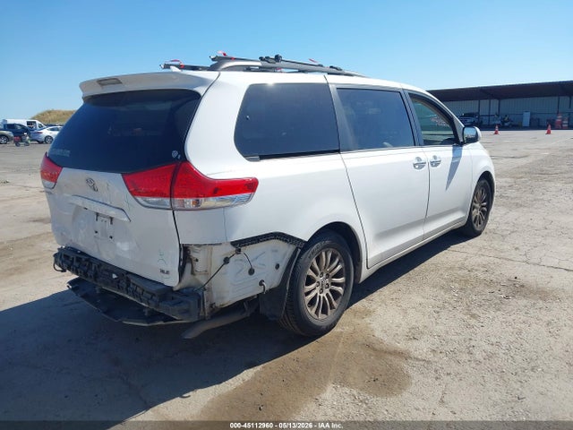 Toyota Sienna Xle V6 8 Passenger
