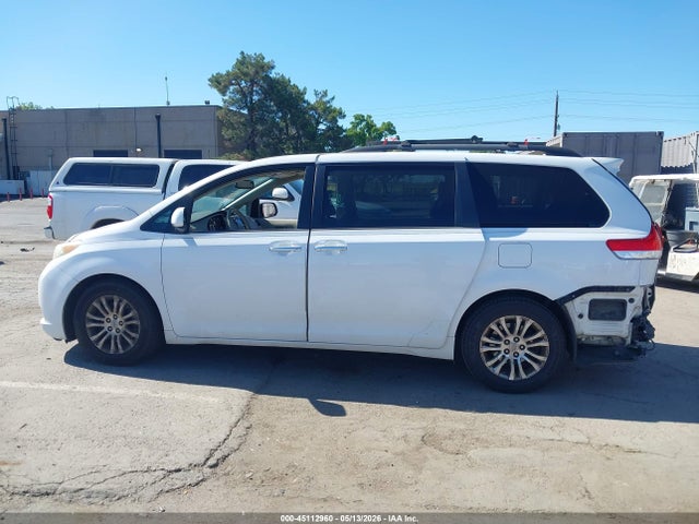 Toyota Sienna Xle V6 8 Passenger