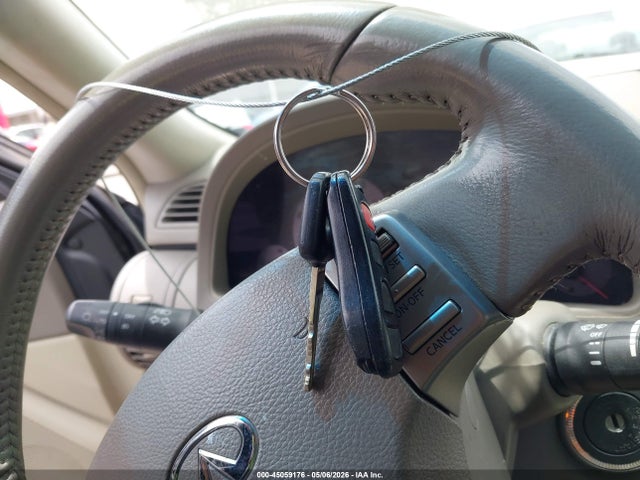 INFINITI G35 Luxury Leather