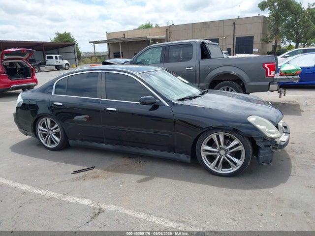 INFINITI G35 Luxury Leather