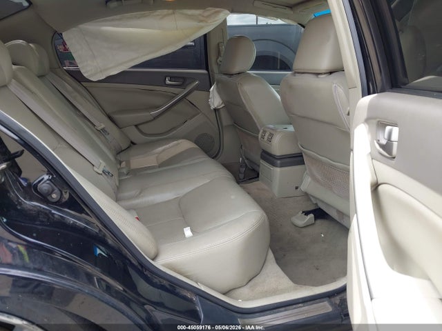 INFINITI G35 Luxury Leather