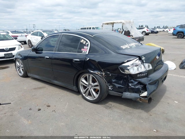 INFINITI G35 Luxury Leather