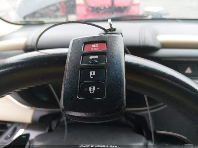 Toyota Avalon Xle Plus