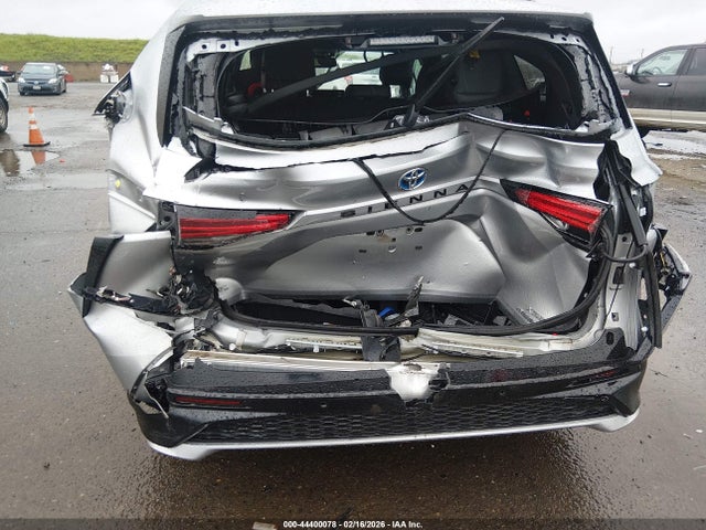 Toyota Sienna Xse