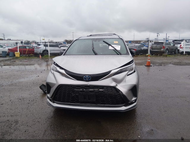 Toyota Sienna Xse